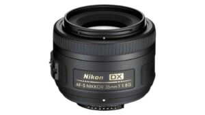 Nikon AF-S DX NIKKOR 35mm f1.8G Lens with Auto Focus